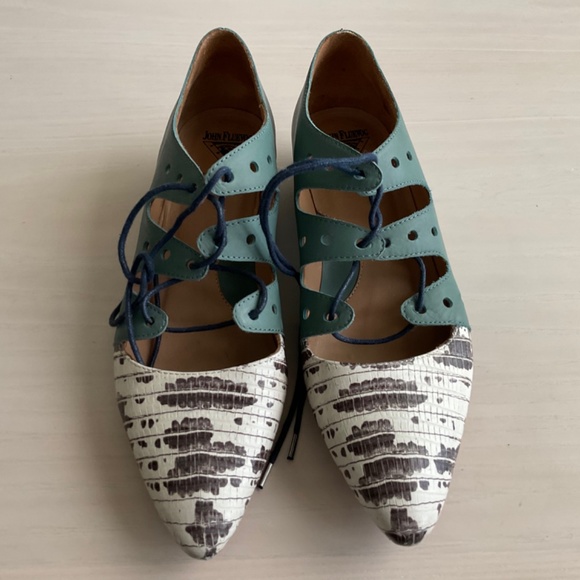 John Fluevog LIMITED EDITION Power Coal two-tone lace up - Picture 2 of 5